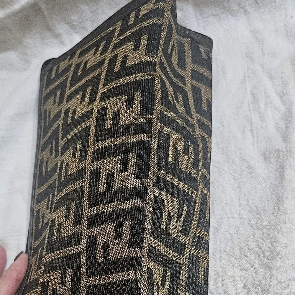 FENDI Zucca Cosmetic Pouch Brown Black Canvas Leather Authentic EUC